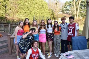 Archmere Seniors get ready to dance the night away. Photo credits to Ciara Mcgrellis '22